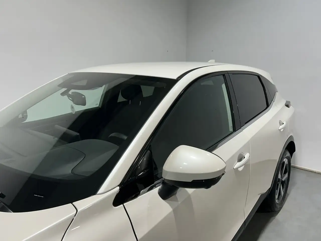 Nissan Qashqai 1.3 DIG-T mHEV 12V N-Connecta 4x2 Aut. 116kW — Galerie du véhicule 6