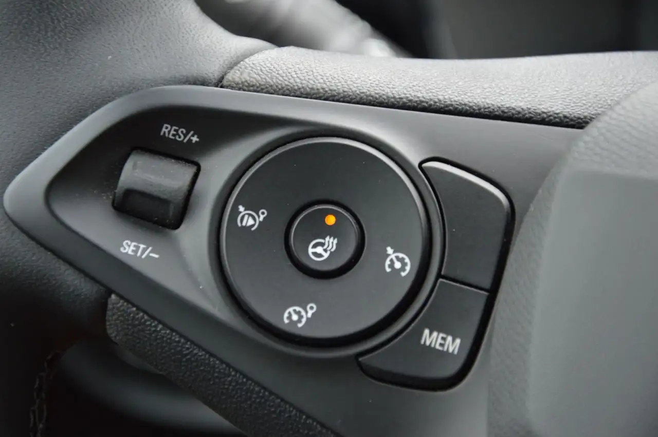 Opel Corsa F 1.2 Turbo GS"KAMERAA"TOTW"CARPLAY"SITZHZ — معرض صور السيارة 17