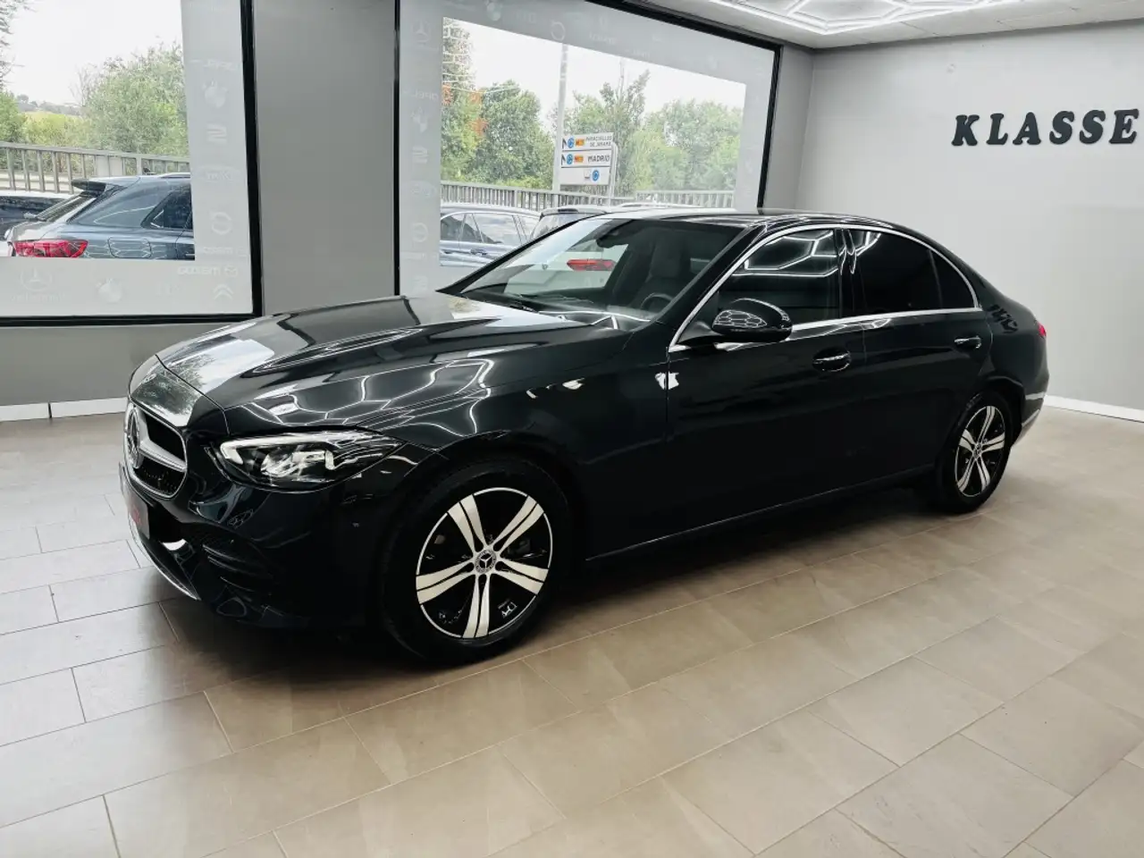Mercedes-Benz C 220 220d 9G-Tronic — معرض صور السيارة 7