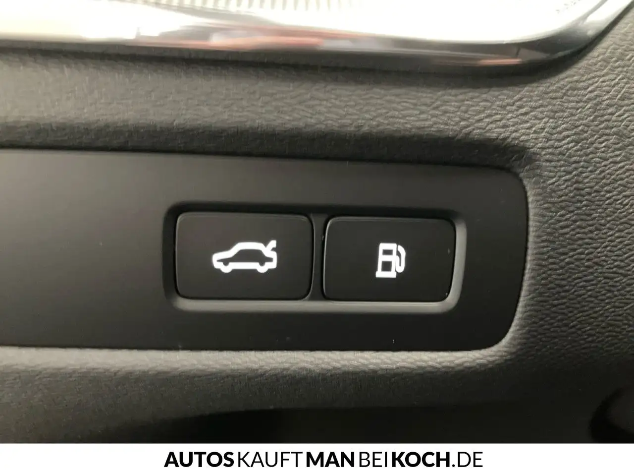 Volvo XC60 T8 AWD Black Edition Plus FOUR-C ACC BLIS — معرض صور السيارة 19