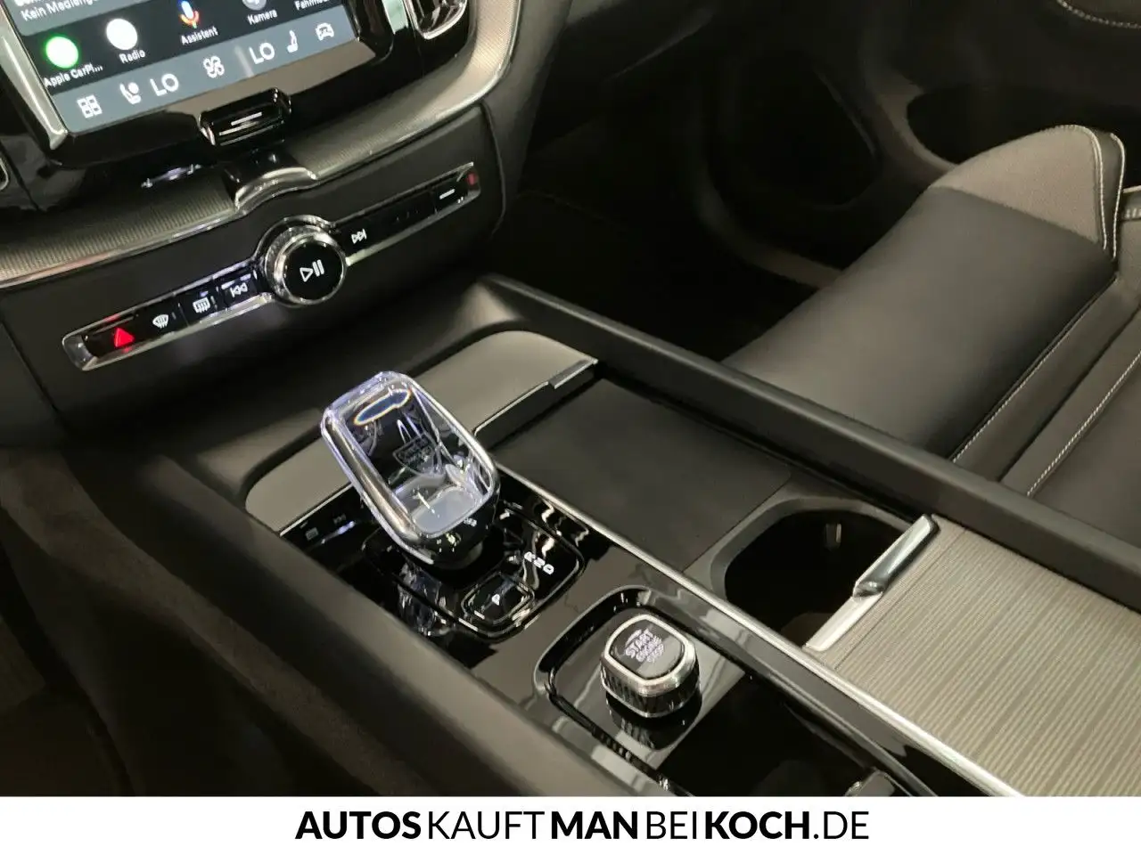 Volvo XC60 T8 AWD Black Edition Plus FOUR-C ACC BLIS — معرض صور السيارة 22