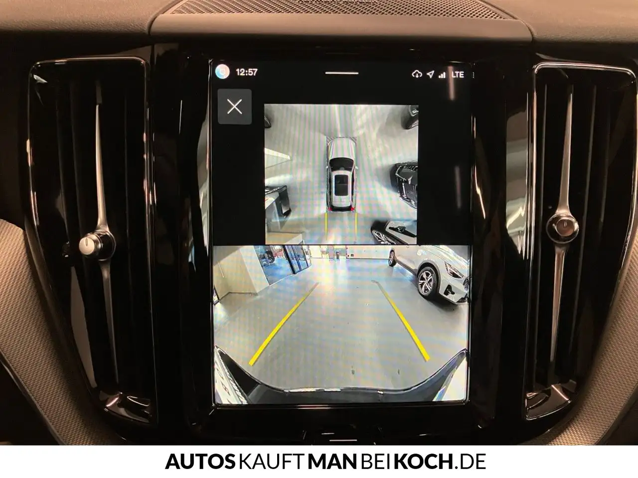 Volvo XC60 T8 AWD Black Edition Plus FOUR-C ACC BLIS — معرض صور السيارة 24