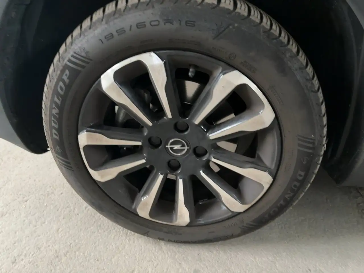 Opel Crossland Elegance **Allwetter+PDC+SHZ+LHZ** LED KeyLess — معرض صور السيارة 14