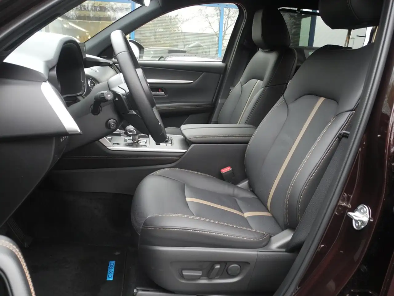 Mazda CX-80 2.5L e-SKYACTIV PHEV 327ps Mazda CX-80 PHEV 327ps — معرض صور السيارة 14