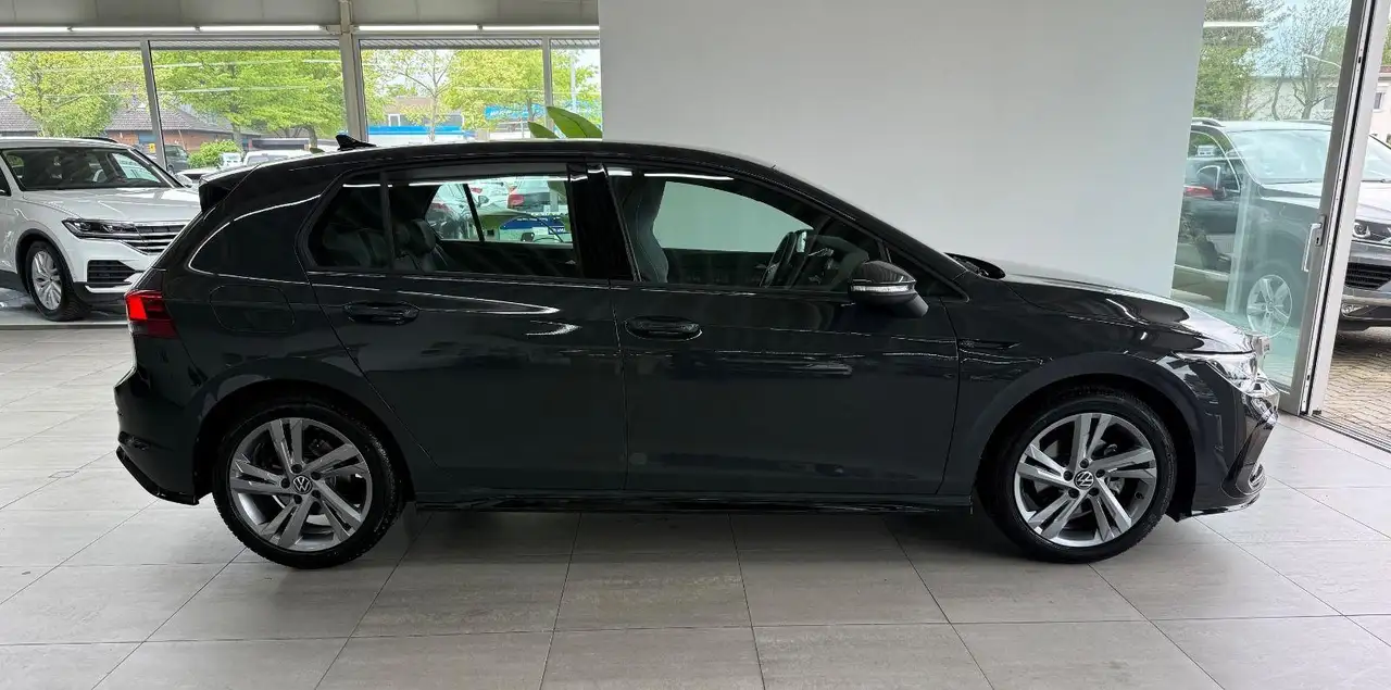 Volkswagen Golf *VIII*Limo*R-Line*Virtual*App-Con*LED* — معرض صور السيارة 2