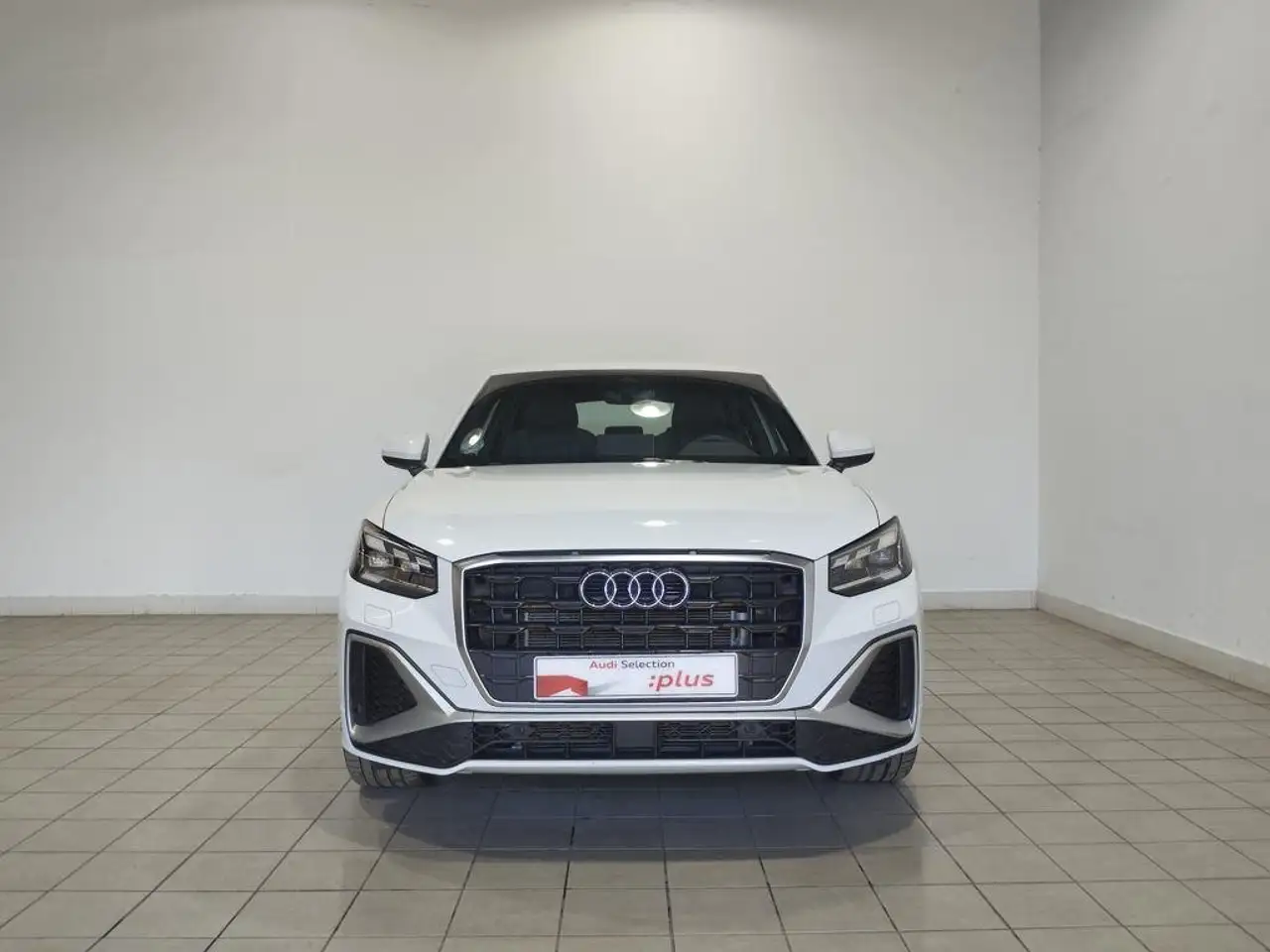Audi Q2 35 TDI Adrenalin S tronic 110kW — Vehicle gallery 2