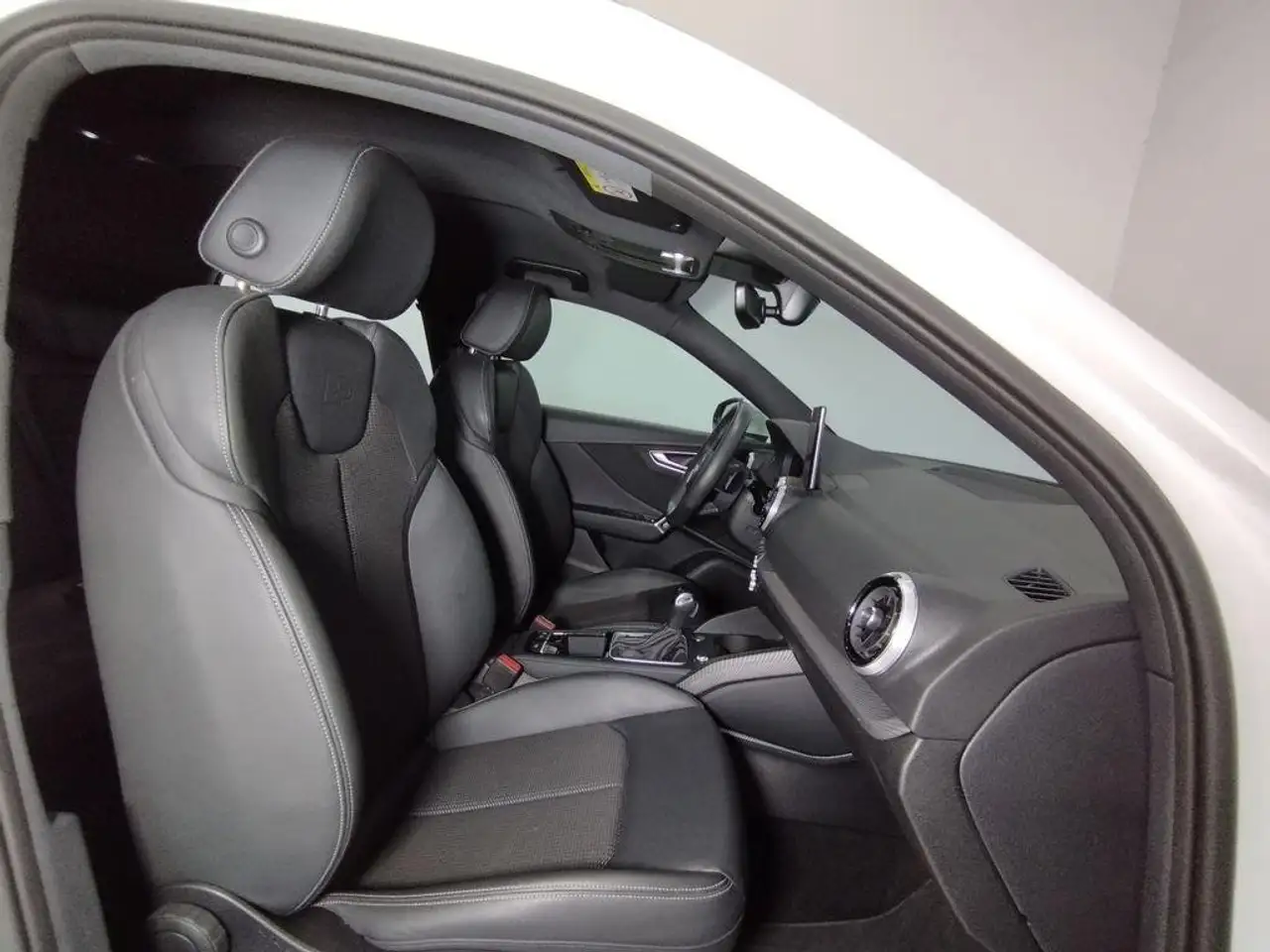 Audi Q2 35 TDI Adrenalin S tronic 110kW — Vehicle gallery 8