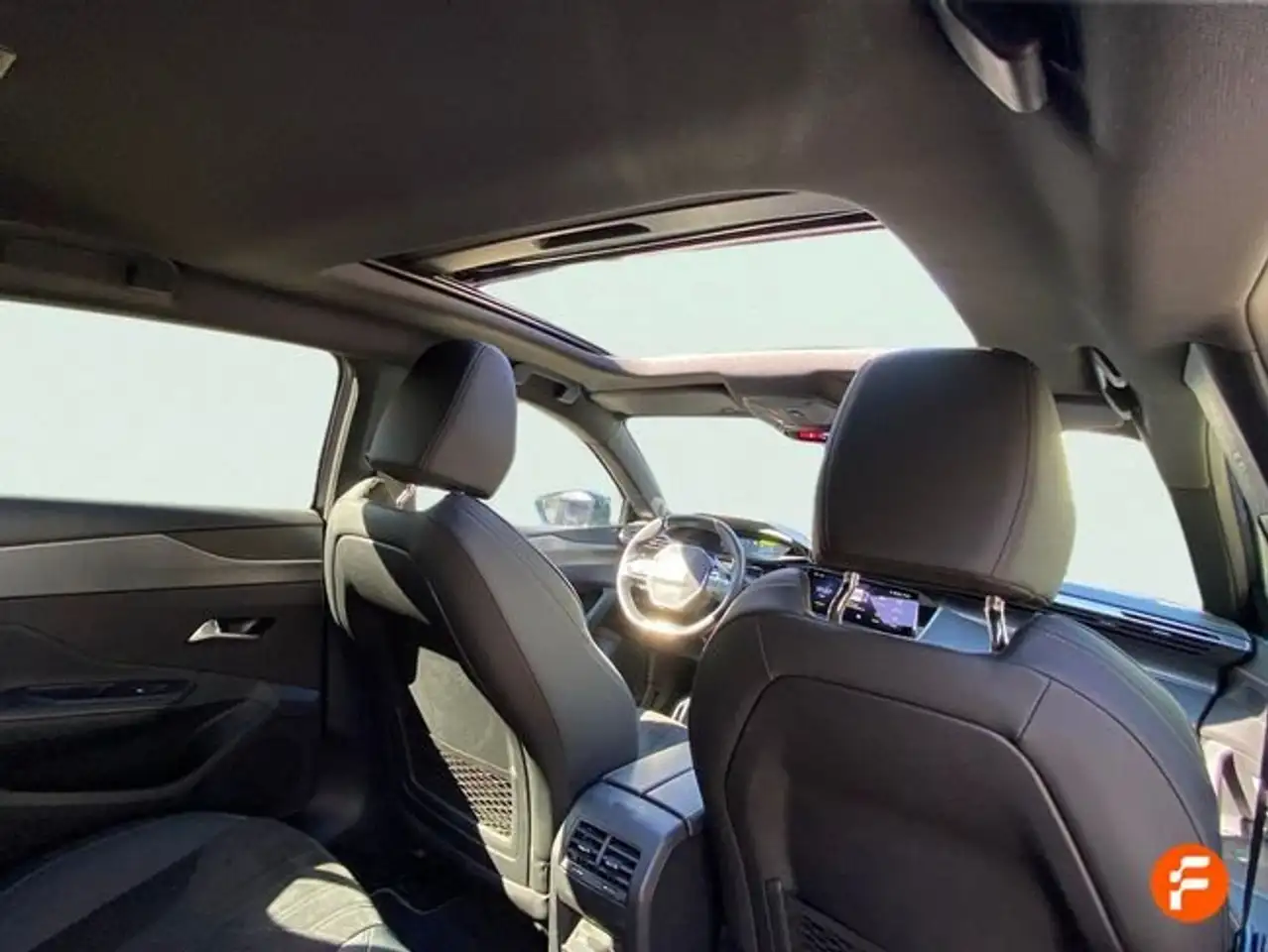 Peugeot 308 1.6 Hybrid GT EAT8 180 — معرض صور السيارة 25