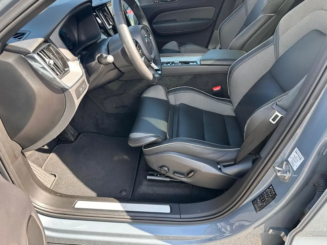 Volvo XC60 T6 AWD LRANG Plugin BlackEd. GoogPano21"360 — Vehicle gallery 15
