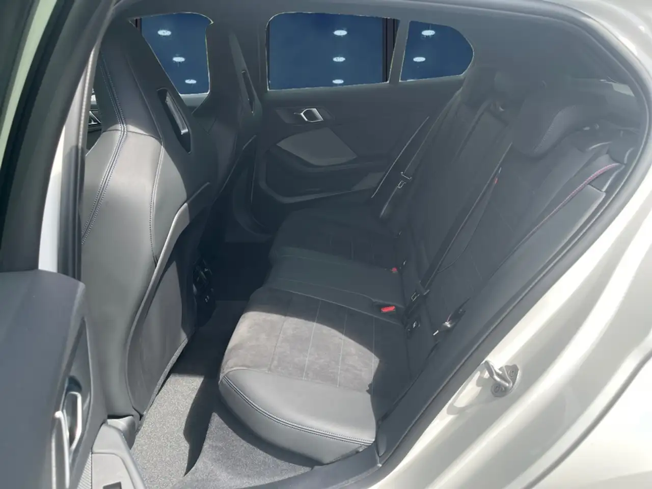 BMW 1er M Coupé M135i xDrive UPE 67.180 EUR — معرض صور السيارة 13