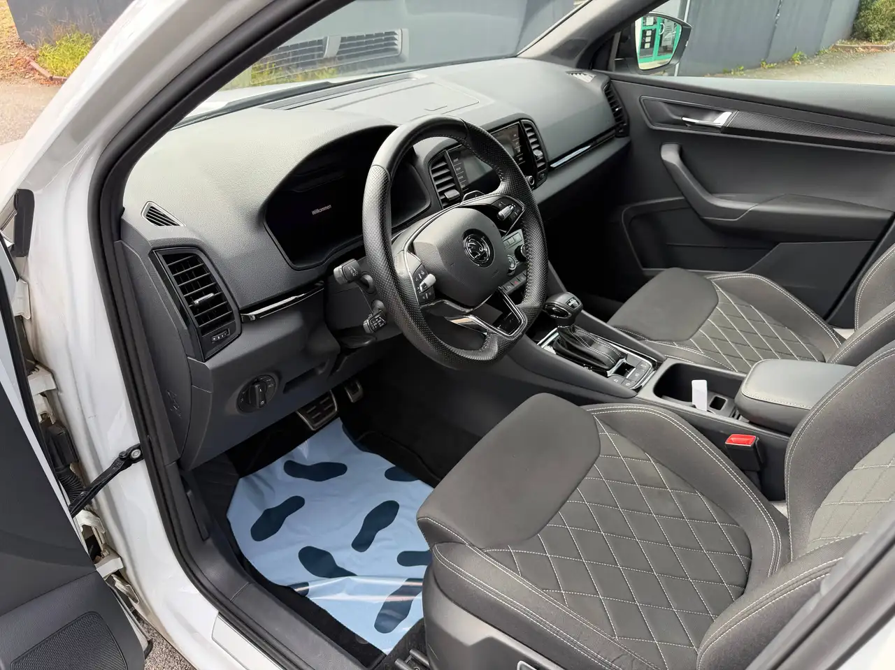 Skoda Karoq Karoq 1.5TSI DSG SPORTLINE MATRIX/DCC/ACC/NAV/SH/RFK — معرض صور السيارة 18
