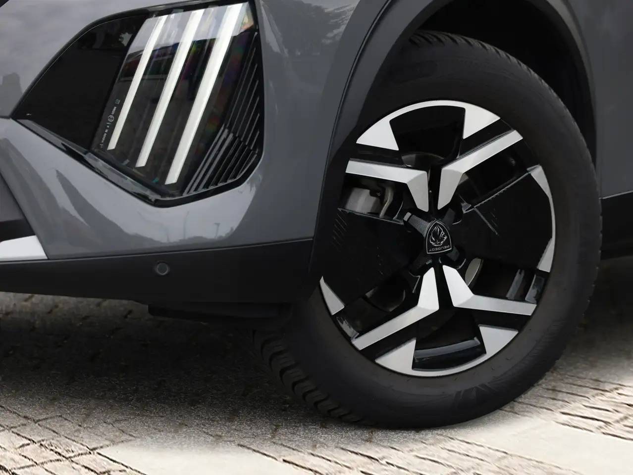 Peugeot 2008 GT — Galerie du véhicule 5