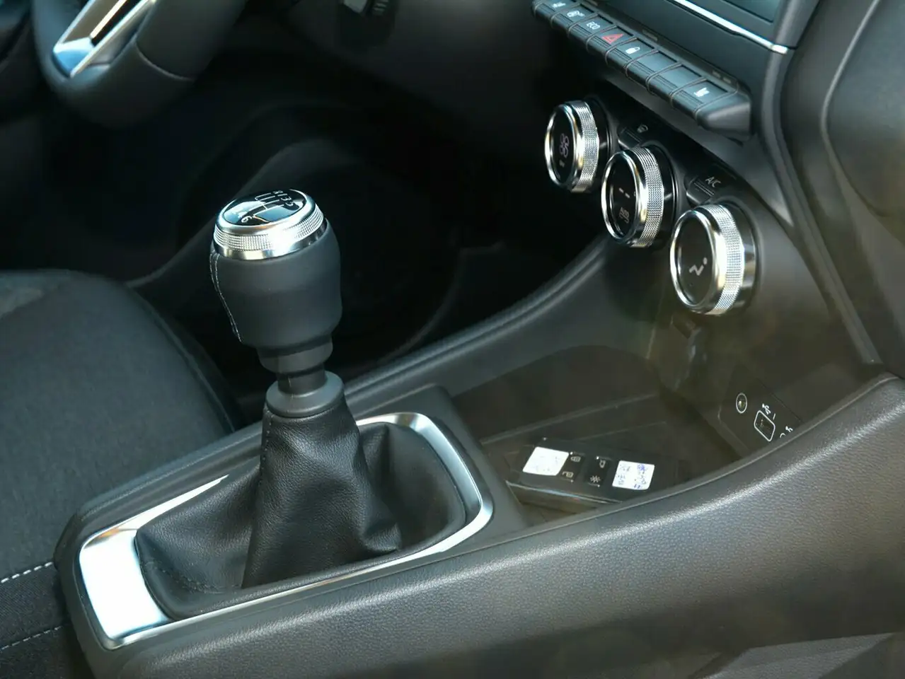 Mitsubishi ASX PLUS 1.3L — معرض صور السيارة 11
