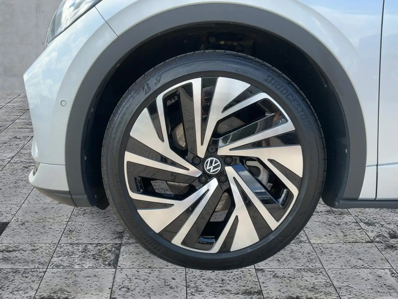 Volkswagen ID.4 GTX 220kw (82kwh) MATRIX+ACC+AHK+HuD+WäPu — معرض صور السيارة 8