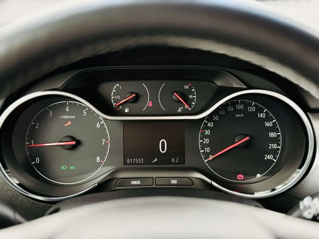 Opel Crossland X 1,2 T ENJOY, Navi, ECO-LED, RFK, PTS, SHZ, LKH, BF — معرض صور السيارة 15