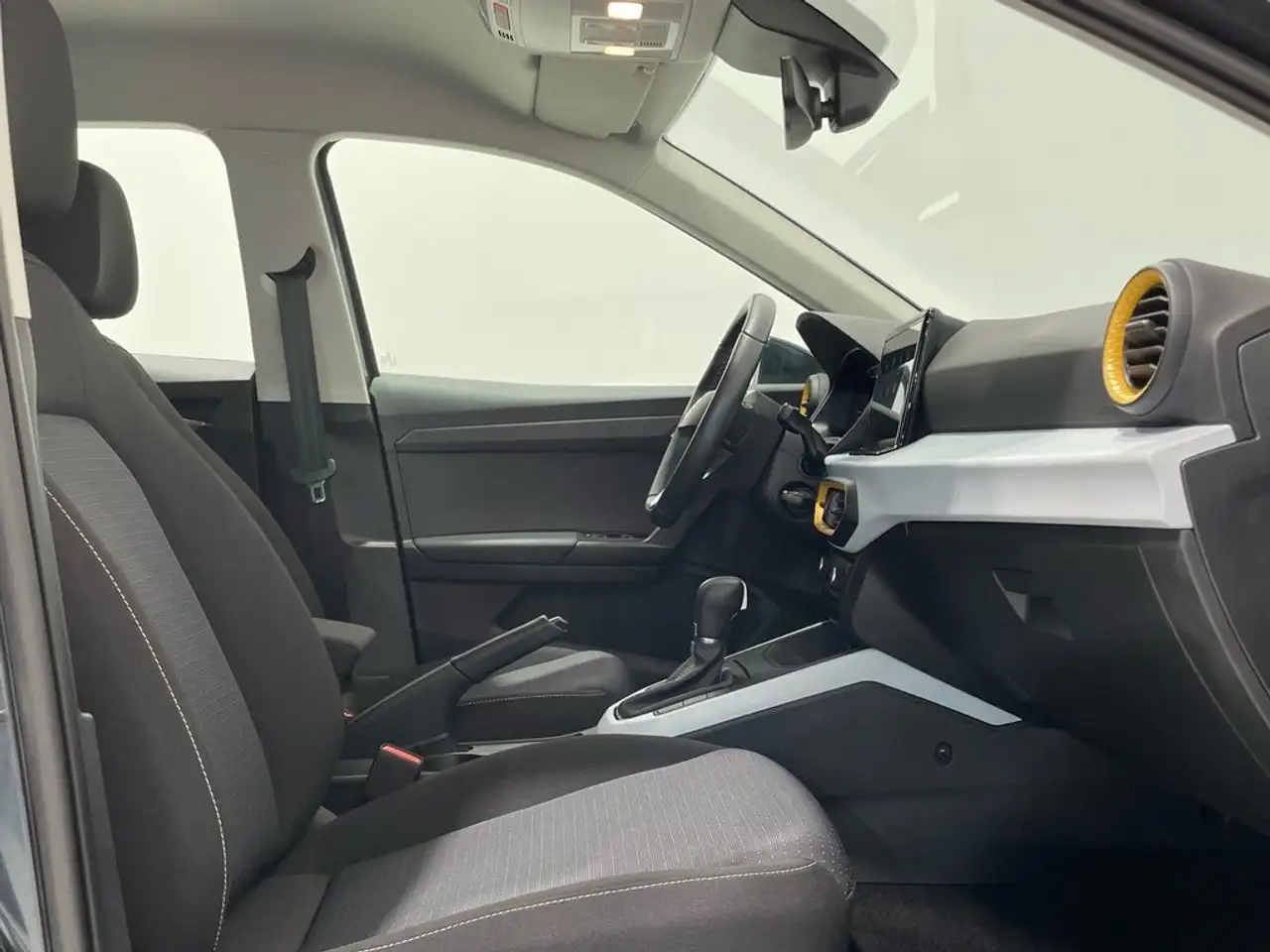 SEAT Arona 1.0 TSI S&S Style DSG7 XM 115 — Galería del vehículo 5