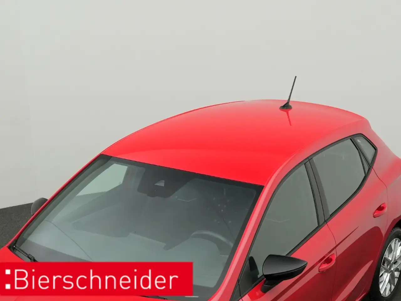 SEAT Ibiza 1.0 TSI FR NAVI LED PDC FULL LINK — معرض صور السيارة 23