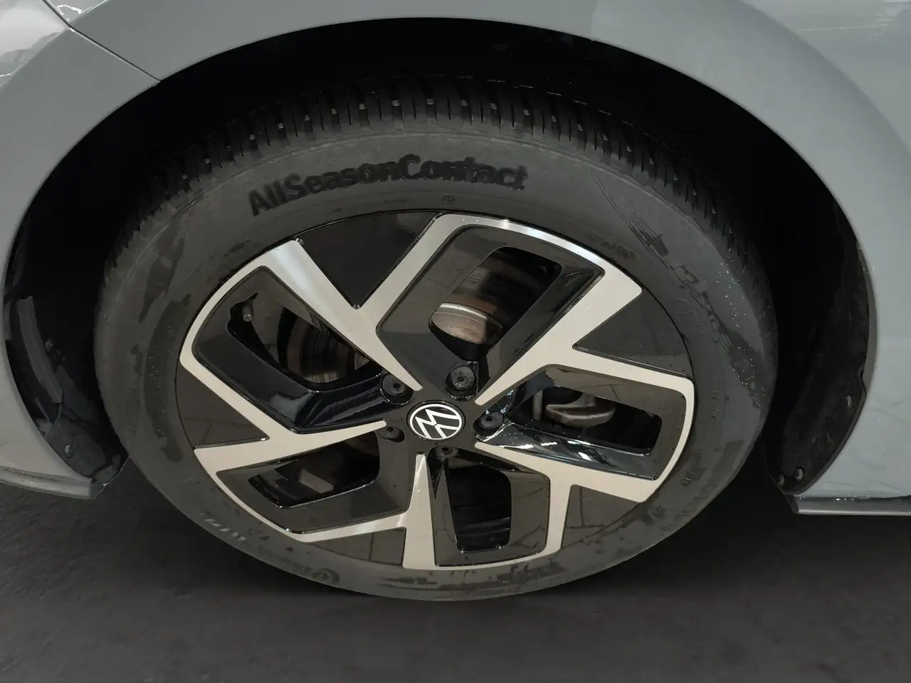 Volkswagen ID.3 Pro Move LED NAVI ACC KEYLESS PARKASS KAMERA SHZ K — معرض صور السيارة 9