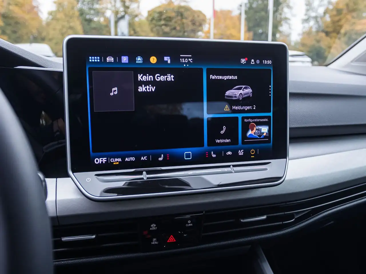 Volkswagen Golf VIII 1.5 TSI LED Digital Cockpit ACC EPH DA — Galería del vehículo 13