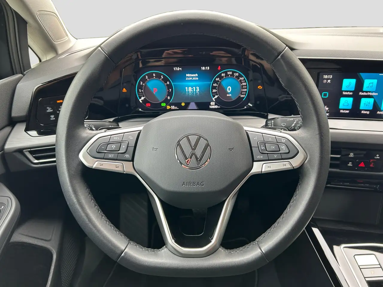 Volkswagen Golf VIII 1.5eTSI DSG Style ACC LED+ PDC App SHZ — Vehicle gallery 9
