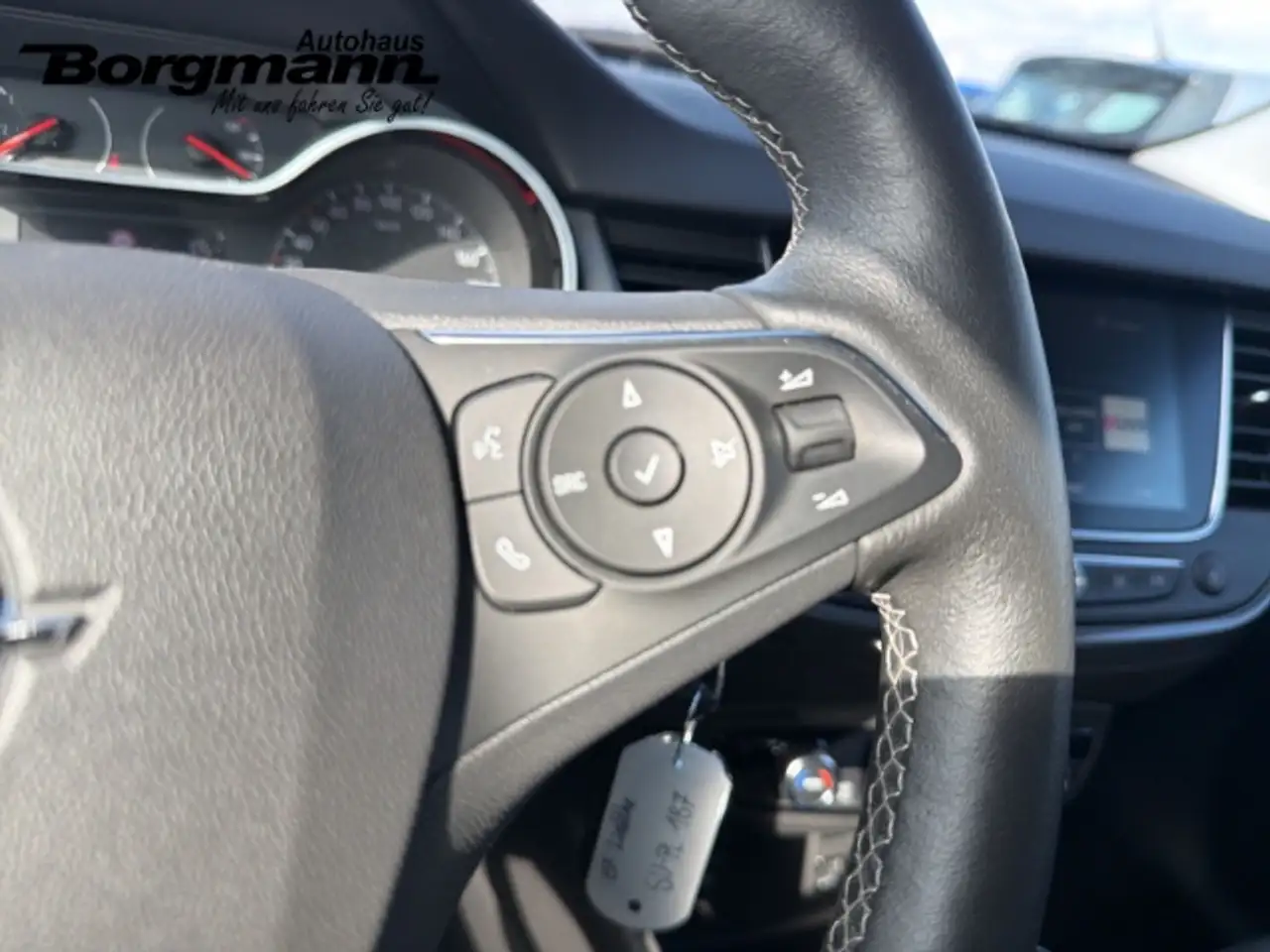 Opel Crossland 1.2 Elegance LED - AHK - Navi - Rückfahrkamera — Galería del vehículo 17