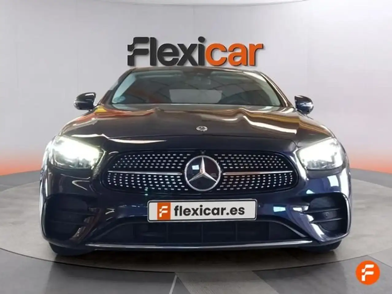 Mercedes-Benz E 200 — معرض صور السيارة 9