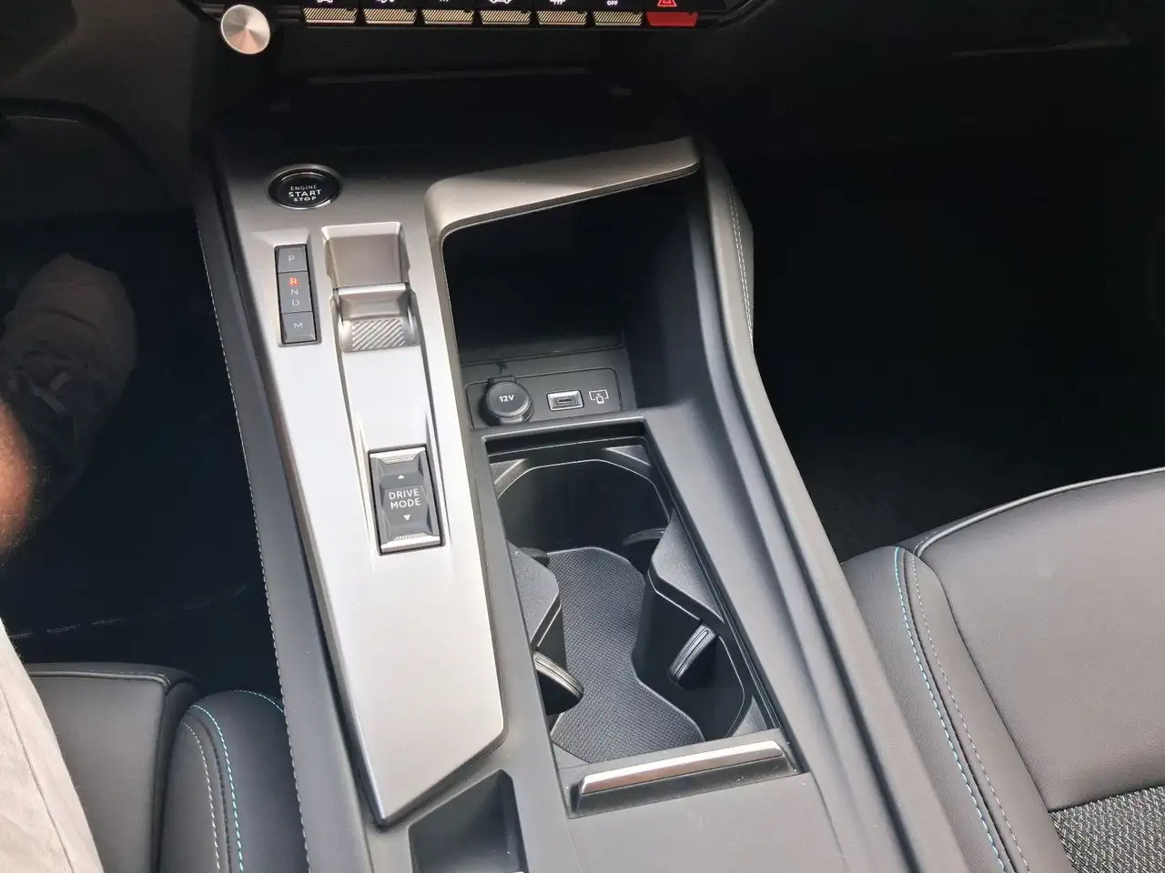 Peugeot 308 SW Allure AUTO+LED+NAVI+SHZ+LHZ+360°CAM+ACC+ — معرض صور السيارة 15