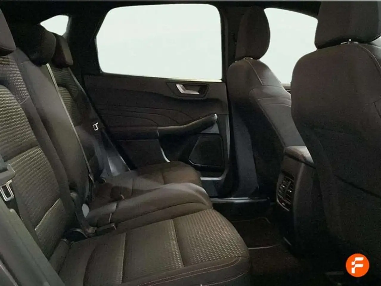 Ford Kuga 1.5 EcoBlue ST-Line FWD 120 Aut. — معرض صور السيارة 14