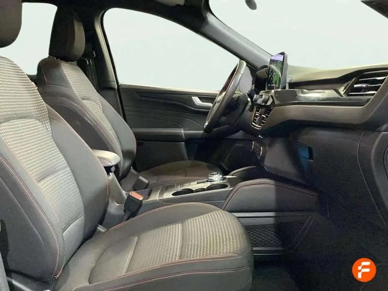 Ford Kuga 1.5 EcoBlue ST-Line FWD 120 Aut. — معرض صور السيارة 13