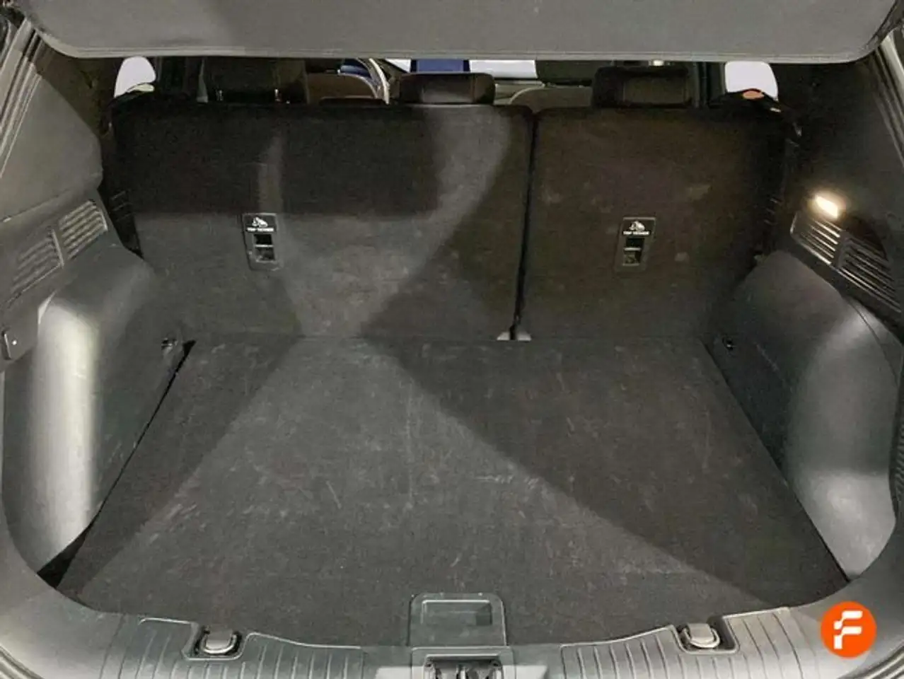 Ford Kuga 1.5 EcoBlue ST-Line FWD 120 Aut. — معرض صور السيارة 10