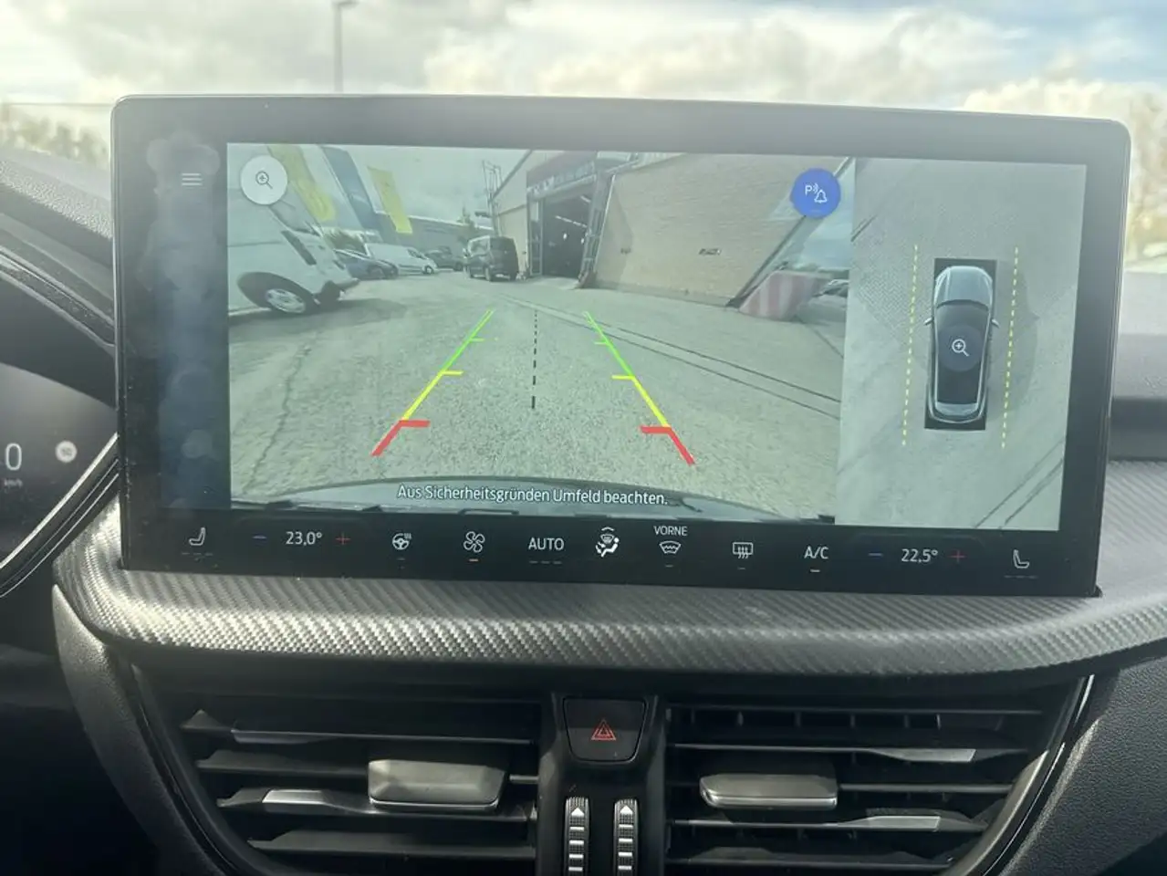 Ford Kuga 1.5 EcoBoost ST-LINE X — معرض صور السيارة 22