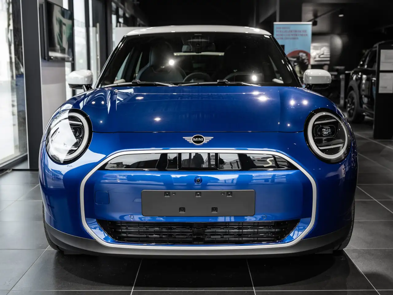 MINI Cooper SE PANO HUD LED NAVI H/K KAMERA LEDER — معرض صور السيارة 6