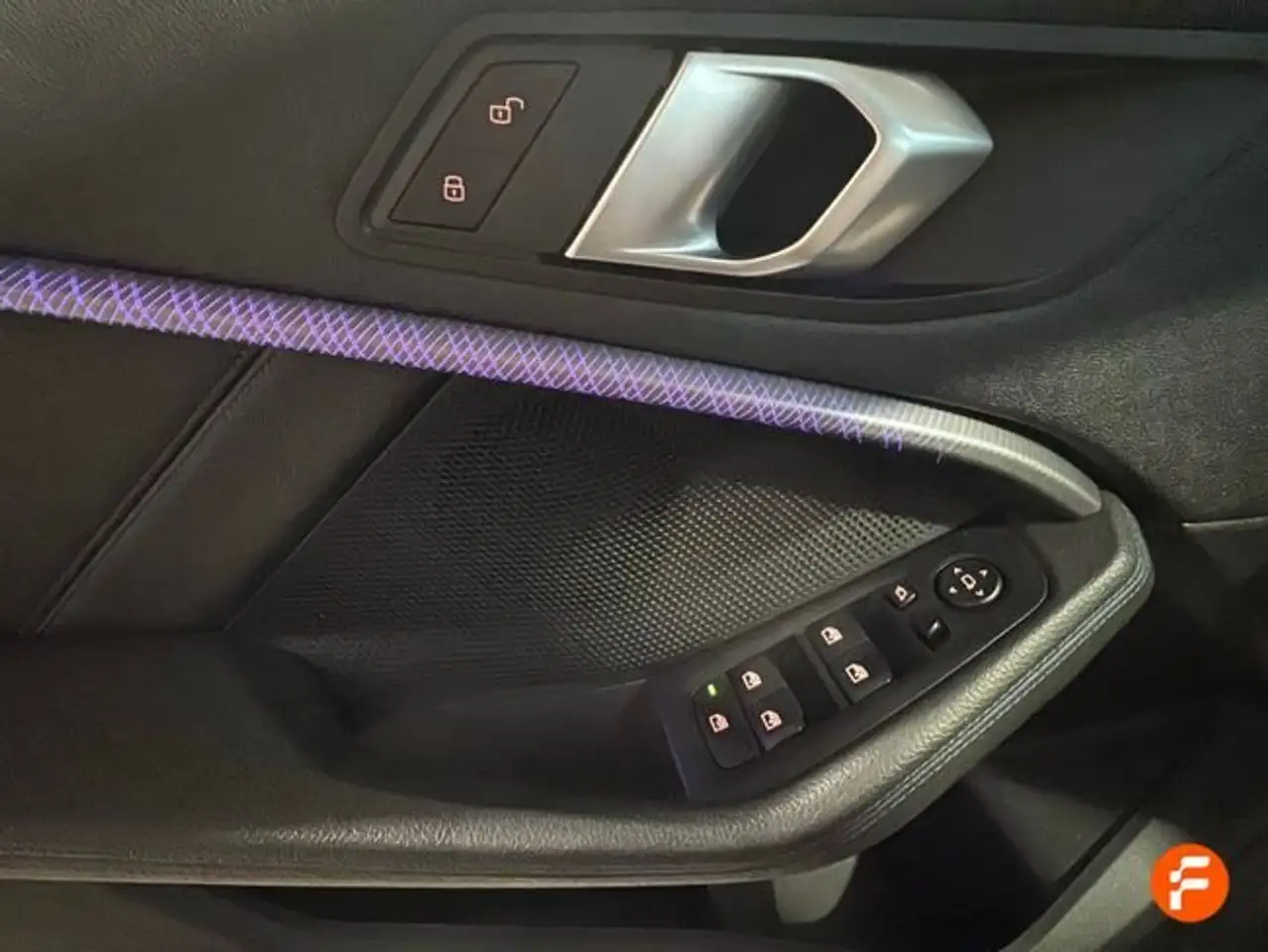 BMW 118 118iA — Galería del vehículo 24