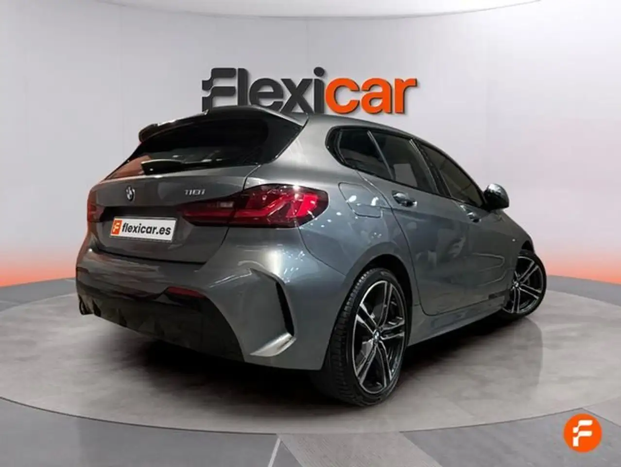 BMW 118 118iA — Galería del vehículo 8