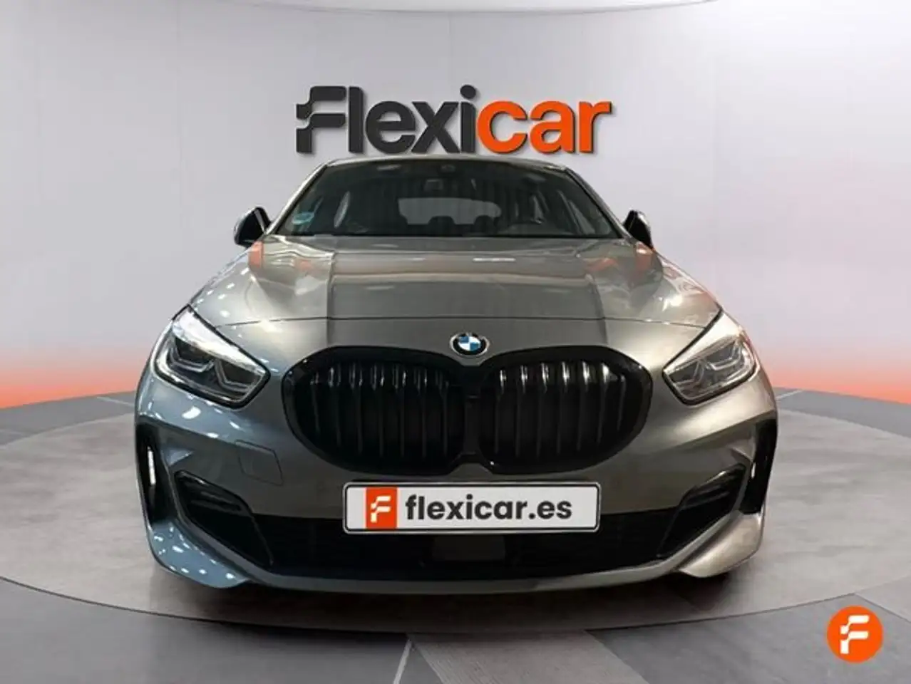 BMW 118 118iA — Galería del vehículo 2
