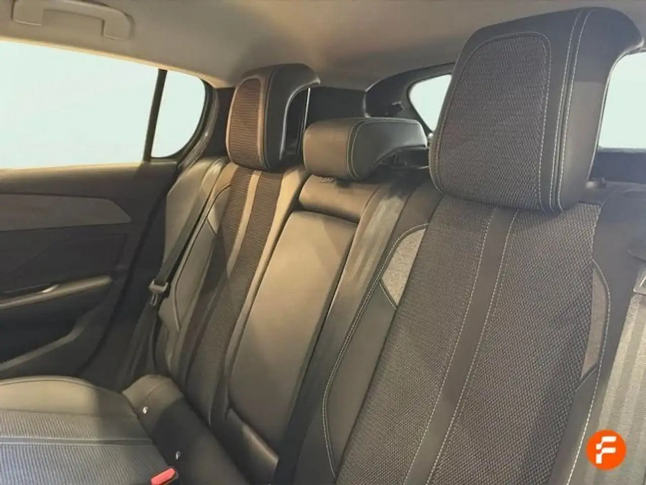Peugeot 308 1.2 PureTech S&S Allure 130 — معرض صور السيارة 13