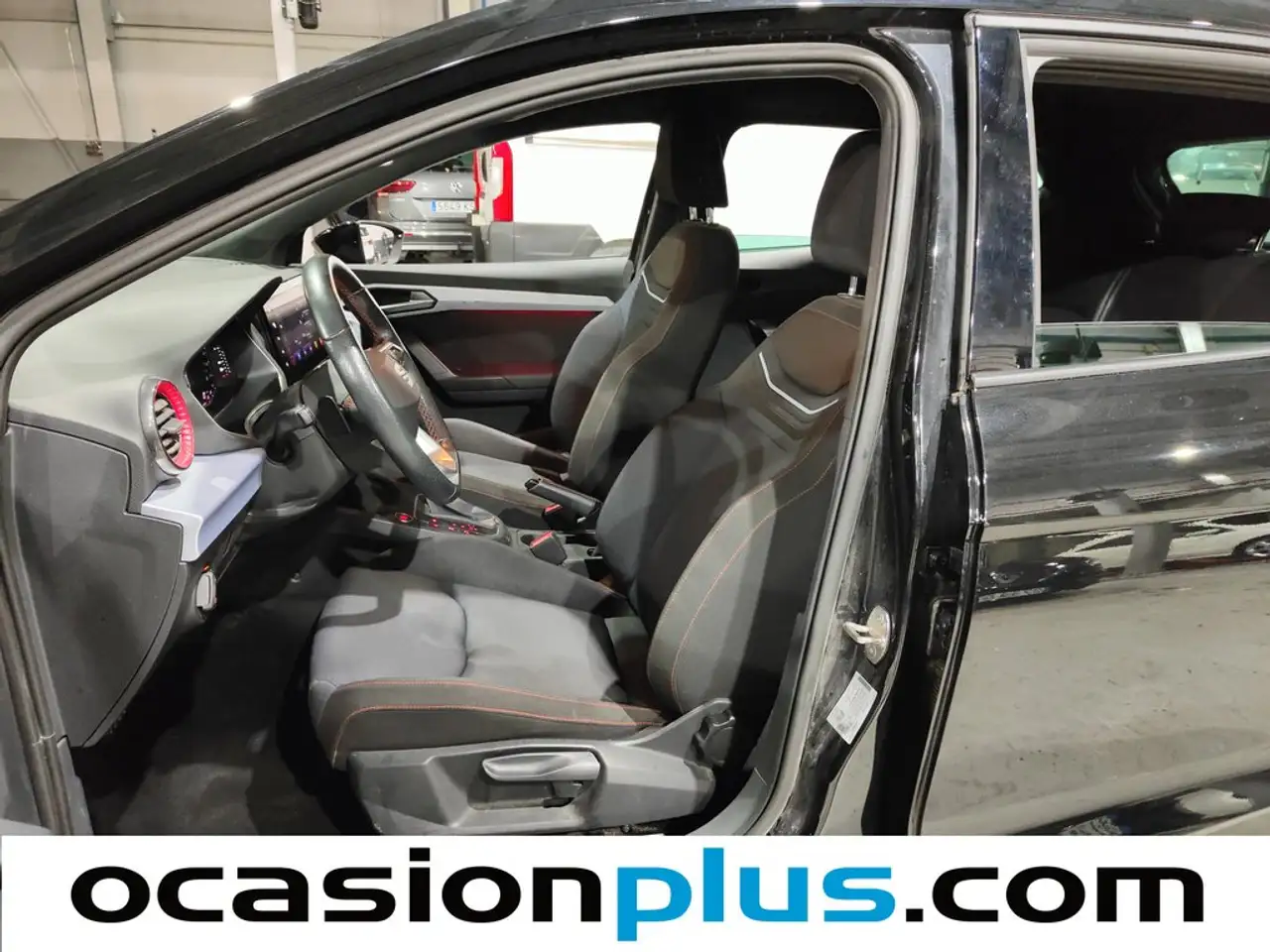 SEAT Ibiza 1.5 TSI S&S FR XS DSG7 150 — معرض صور السيارة 10
