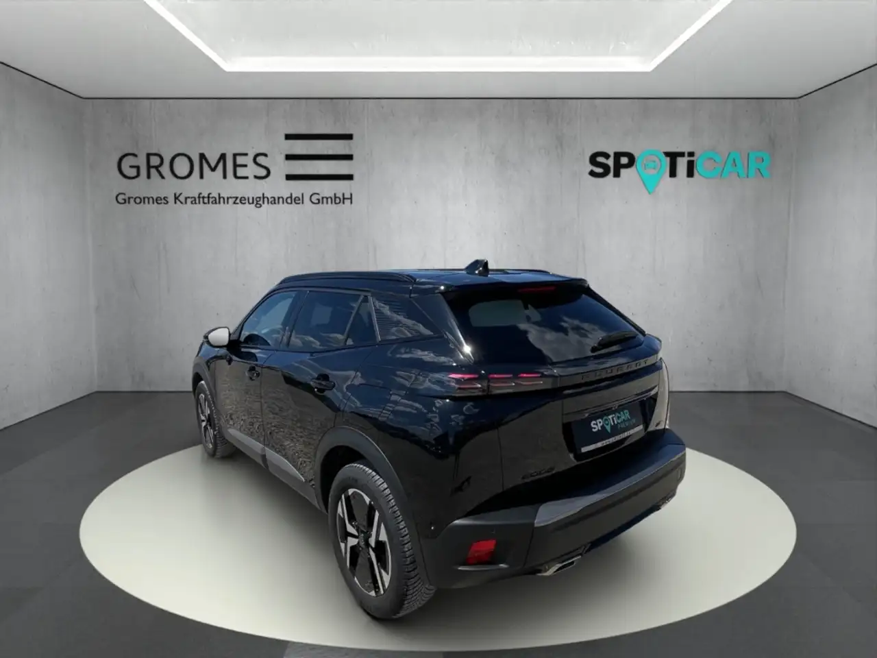 Peugeot 2008 GT PureTech 130 EAT8 Navi 360 Kamera LED ACC Apple — Vehicle gallery 5