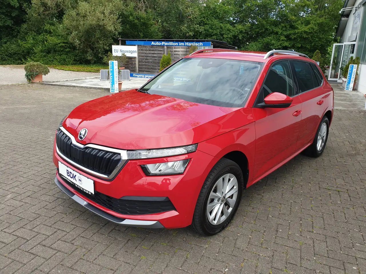 Skoda Kamiq Ambition 1.0 TSI SunSet Rückfahrkamera — Vehicle gallery 2