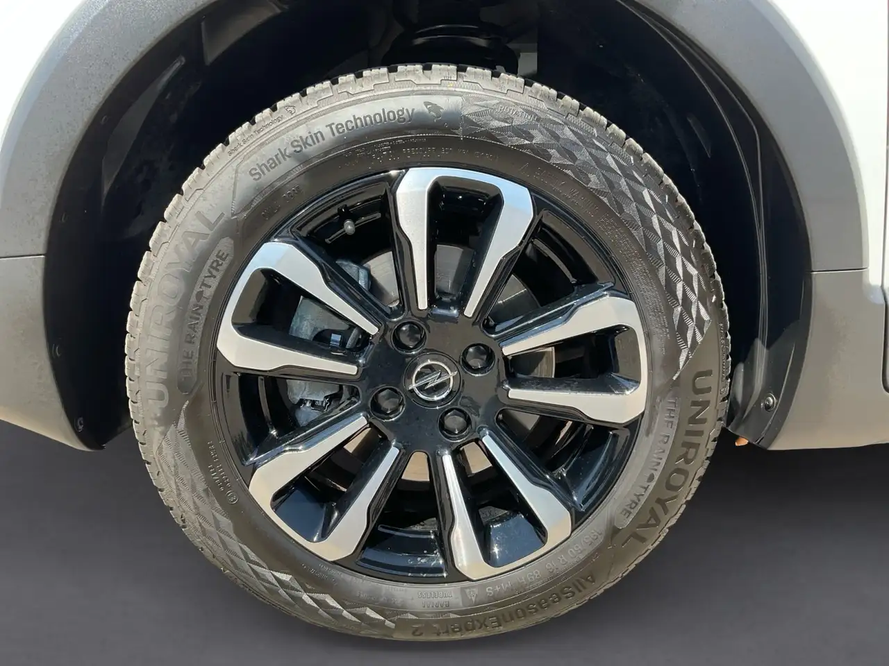 Opel Crossland 1.2 Enjoy Garantie!! Klima, TÜV NEU — معرض صور السيارة 16