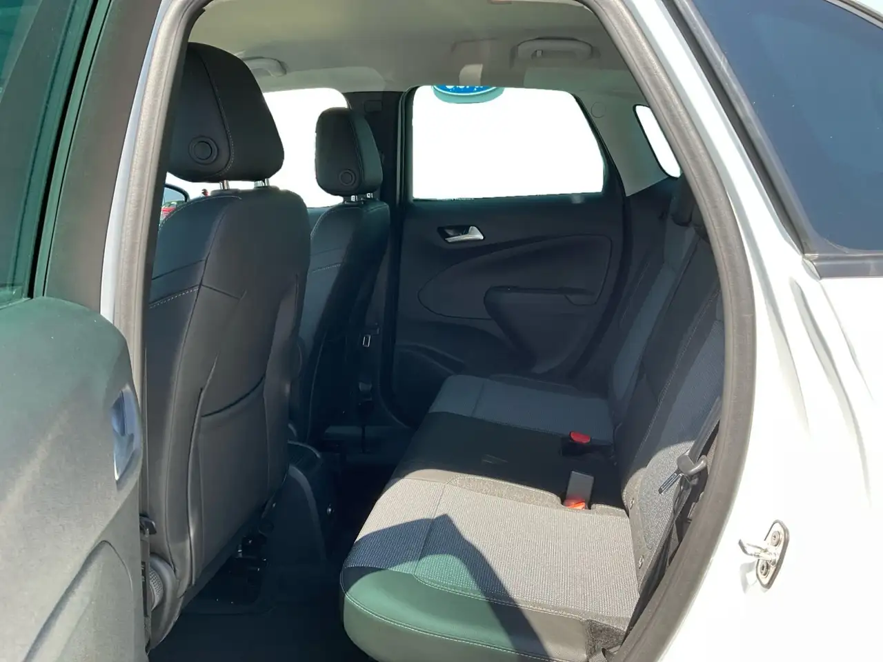 Opel Crossland 1.2 Enjoy Garantie!! Klima, TÜV NEU — معرض صور السيارة 15