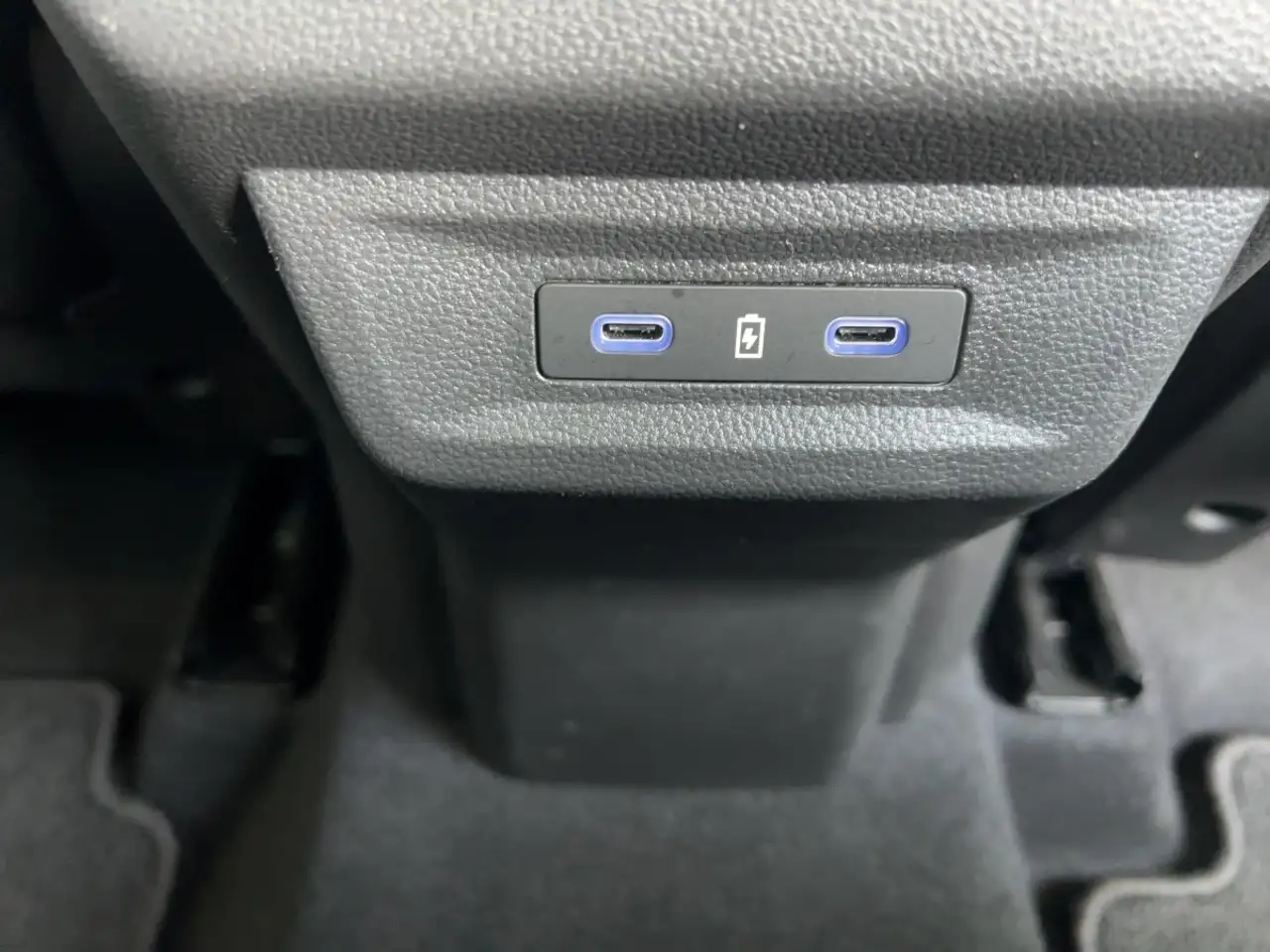 Renault Austral Evolution Mild Hybrid 160 Automatik SHZ BT — معرض صور السيارة 13