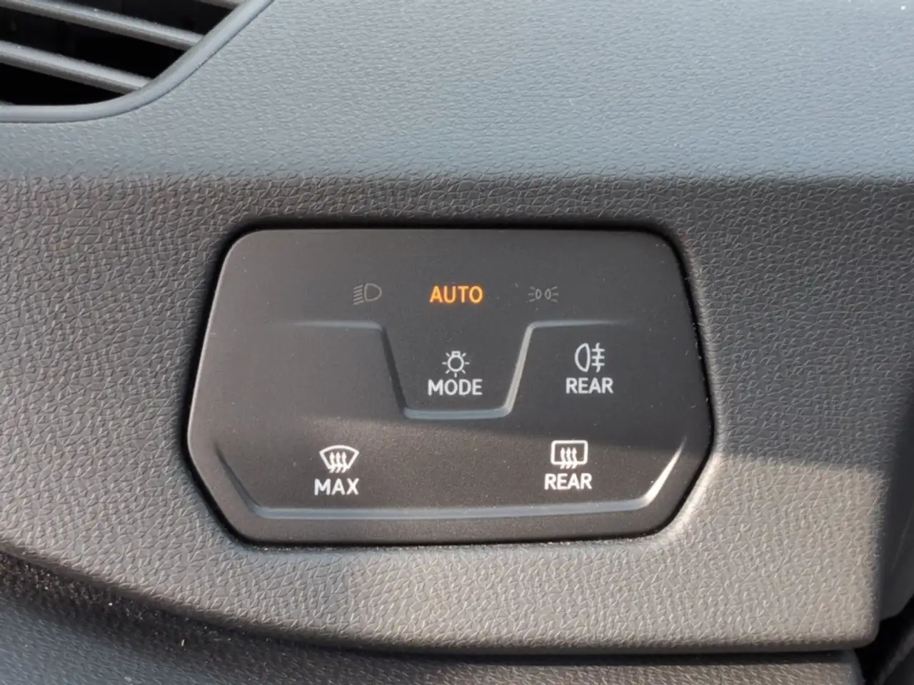 Volkswagen ID.3 Pro*ACC Navi Wärmepumpe SHZ heizb.Lkr LED — Galería del vehículo 18