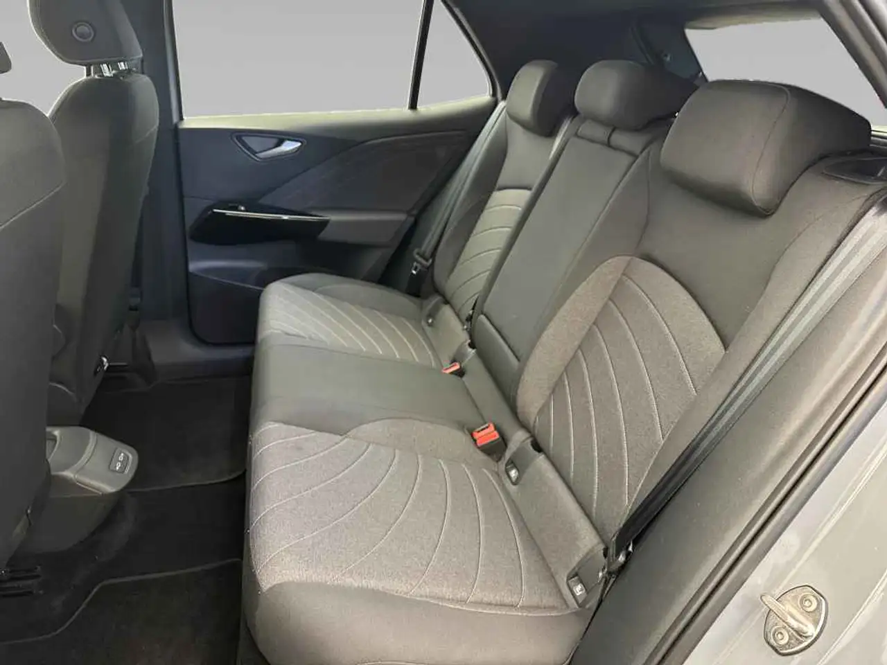 Volkswagen ID.3 Pro *LED*NAVI*LANE*DAB*TEL*SHZ*ALU19*2-Z* — Galerie du véhicule 13