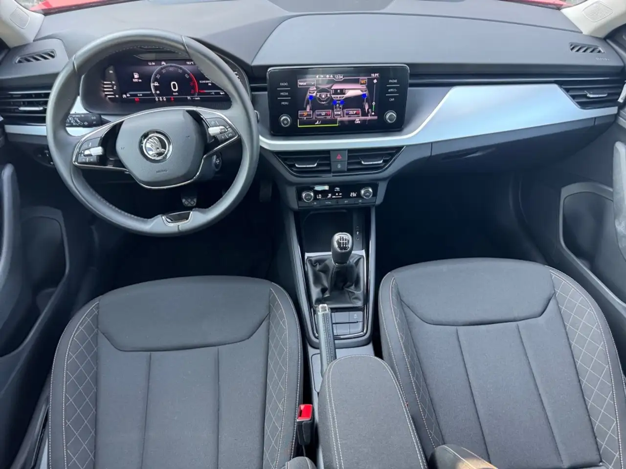 Skoda Kamiq 1.0 TSI Selection 85kW — Galerie du véhicule 16