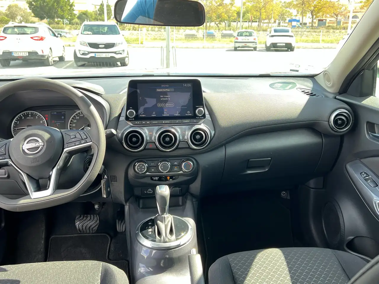 Nissan Juke 1.0 DIG-T DCT Tekna — معرض صور السيارة 12