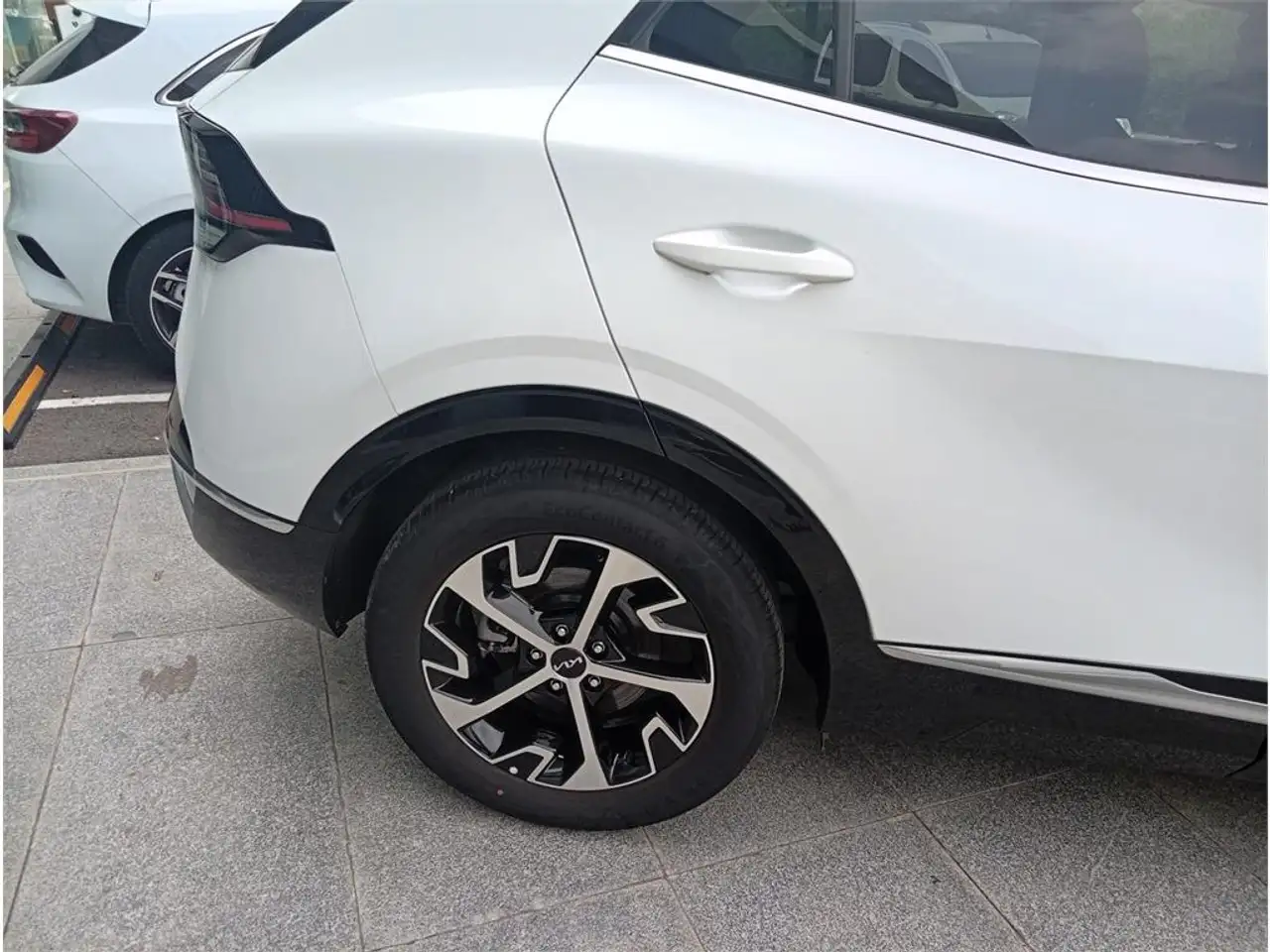Kia Sportage 1.6 T-GDi MHEV Tech 150 — Galerie du véhicule 9