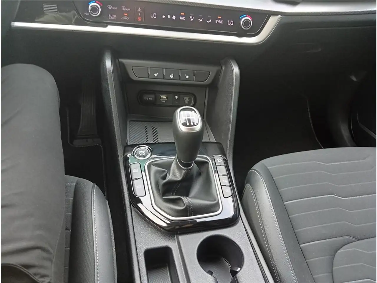 Kia Sportage 1.6 T-GDi MHEV Tech 150 — Galerie du véhicule 15