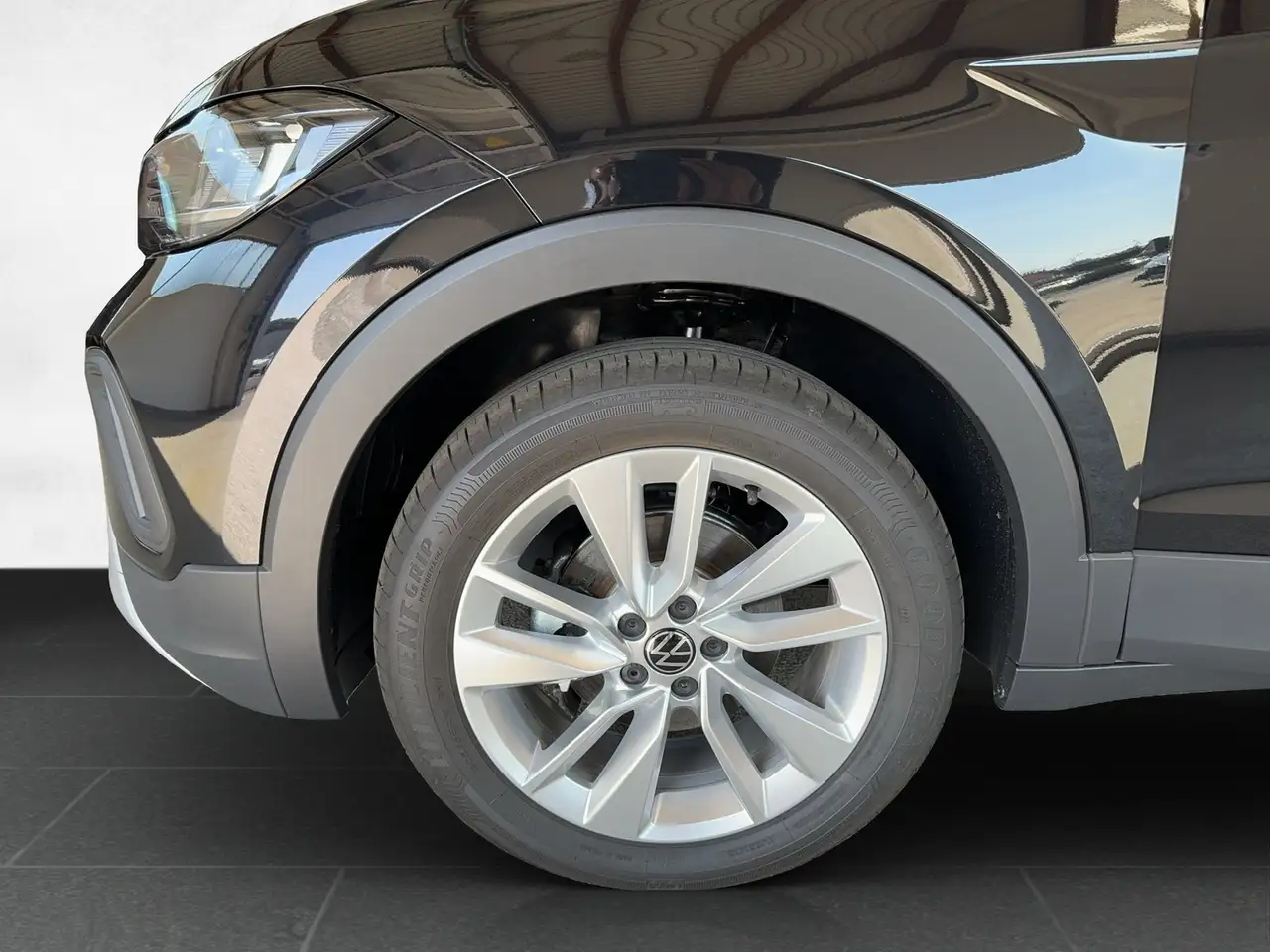 Volkswagen T-Cross Life 1.0 TSI 6-Gang /Sitzhz/IQ.Drive/LED — Galerie du véhicule 17