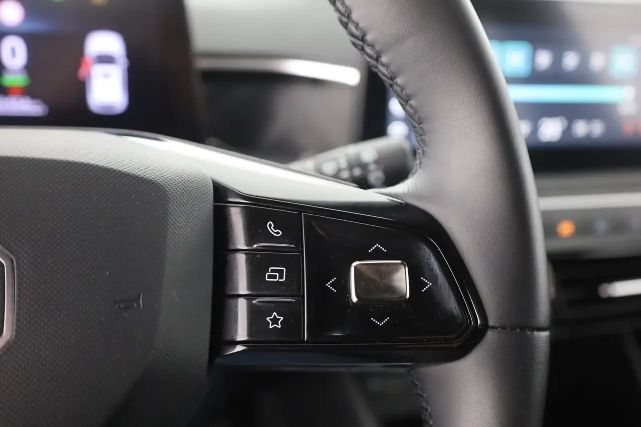 MG MG3 1.5 Hybrid Luxury Aut. LED ACC Navi 360° — Galería del vehículo 16